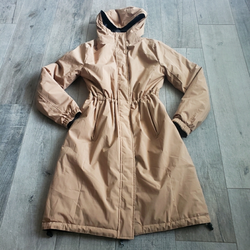 Reversible insulated long jacket